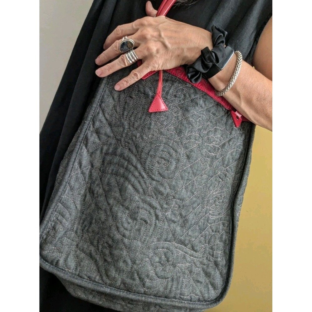 Chico’s 90s Vintage Shoulder Tote Bag Quilted Black Denim Red Handles Open Purse